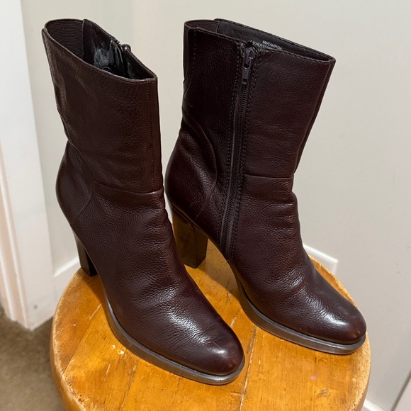 Ladies VINTAGE NINE WEST leather Boots - Picture 5 of 9